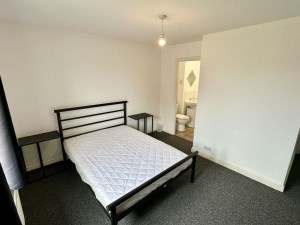 House Share at 12 Farrow Avenue Hampton