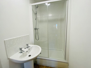 House Share at 12 Farrow Avenue Hampton