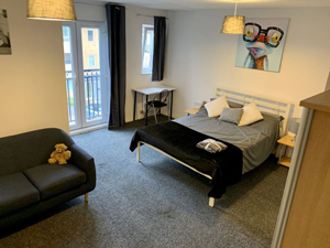 House Share at 14 Lakeview Way Hampton