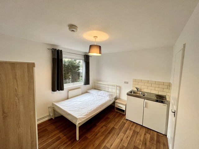 House Share at 1 Brudenell Orton Goldhay