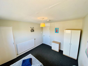 House Share at 32 Oxclose Bretton