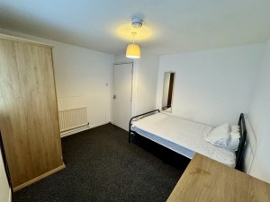 House Share at 32 Oxclose Bretton PE3 8JR