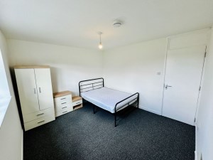 House Share at 63 Barnstock PE3 8EH Bretton